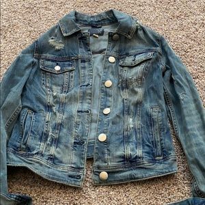 American Eagle Distressed Jean Jacket (m)